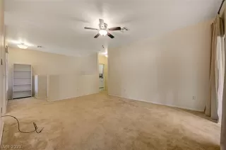 Photo #6: 2391932 Listing