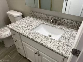 Photo #6: 2391956 Listing