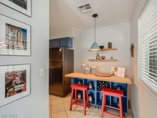 Photo #3: 2391960 Listing