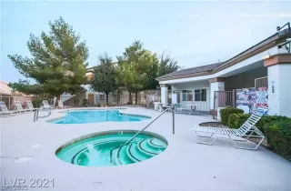 Photo #5: 2391983 Listing