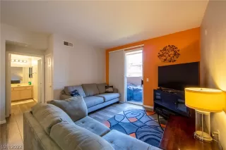 Photo #1: 2391984 Listing