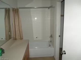 Photo #6: 2391991 Listing 