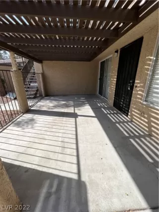 Photo #1: 2392045 Listing