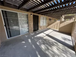 Photo #2: 2392045 Listing