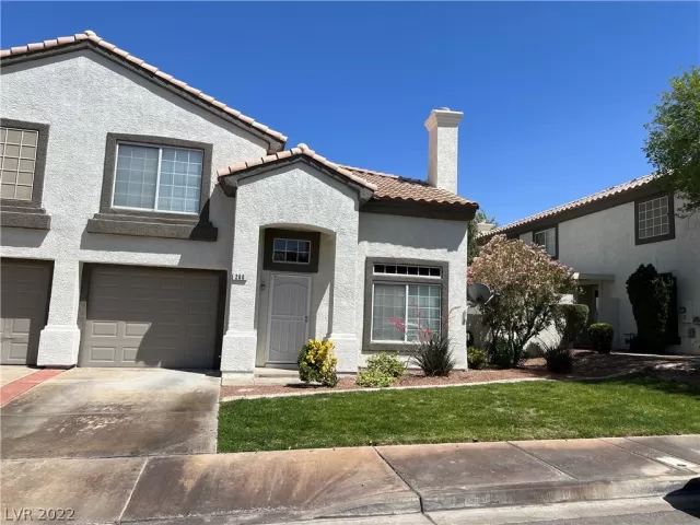 MLS: 2392051 Condo For Sale