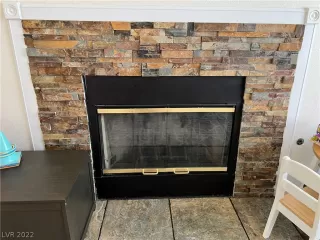 Photo #3: 2392051 Listing 