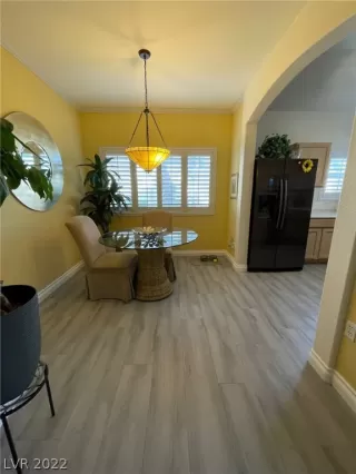 Photo #3: 2392070 Listing 