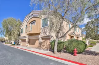 Photo #1: 2392081 Listing