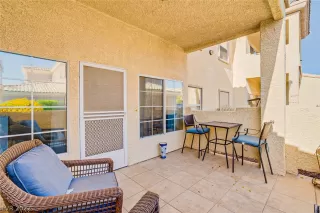 Photo #1: 2392101 Listing 