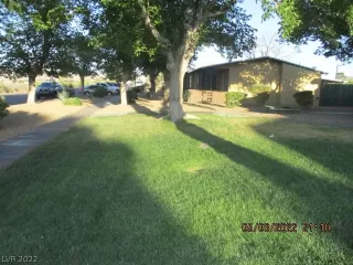 Photo #2: 2392135 Listing