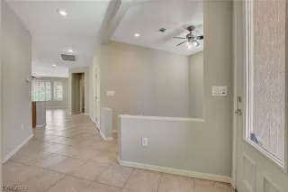 Photo #4: 2392152 Listing 