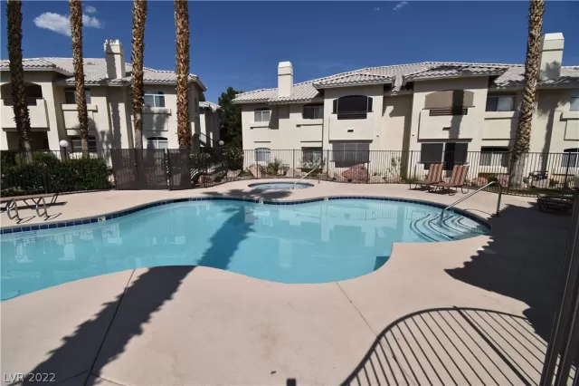 MLS: 2392187 Condo For Sale