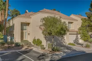 Photo #6: 2392193 Listing 