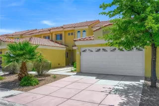 Photo #1: 2392217 Listing