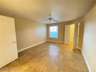 Photo #5: 2392254 Listing