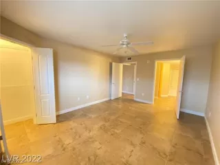 Photo #6: 2392254 Listing