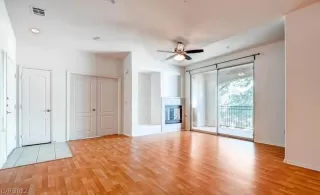 Photo #1: 2392311 Listing