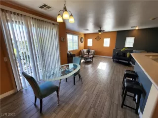 Photo #5: 2392314 Listing 