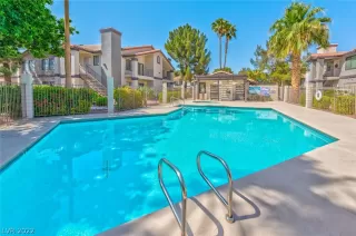 Photo #2: 2392327 Listing