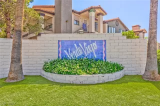 Photo #3: 2392327 Listing