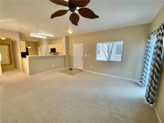 Photo #3: 2392385 Listing