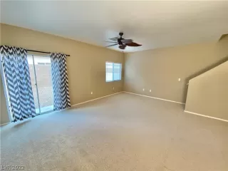 Photo #5: 2392385 Listing