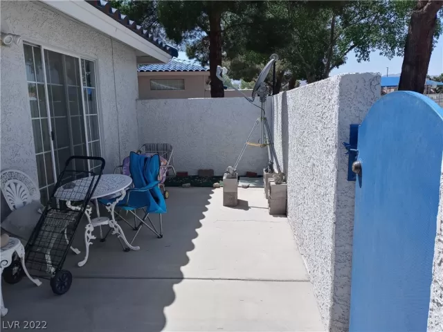 MLS: 2392402 Condo For Sale