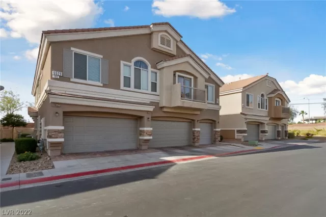 MLS: 2392431 Condo For Sale