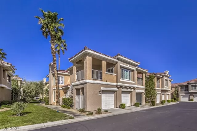 MLS: 2392449 Condo For Sale