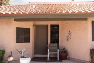 Photo #2: 2392450 Listing 