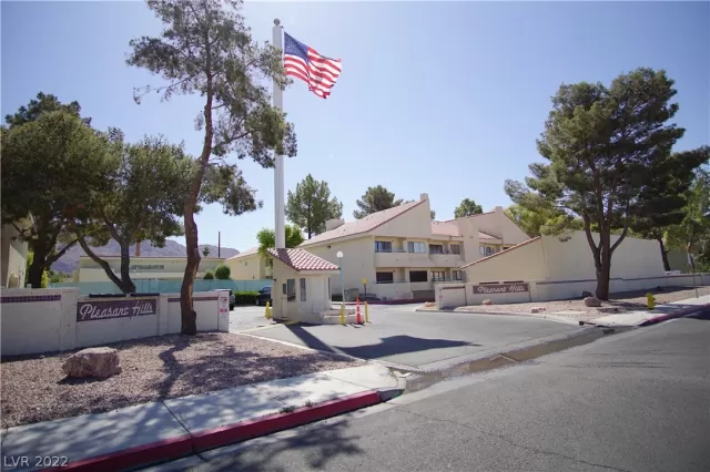 MLS: 2392455 Condo For Sale