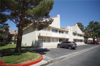 Photo #2: 2392455 Listing 