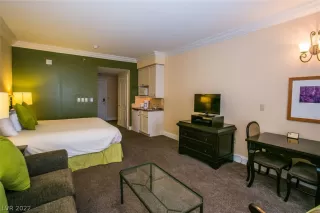 Photo #1: 2392475 Listing 