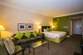 Photo #2: 2392475 Listing 