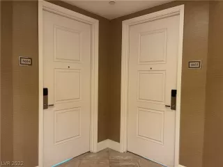 Photo #2: 2392478 Listing 