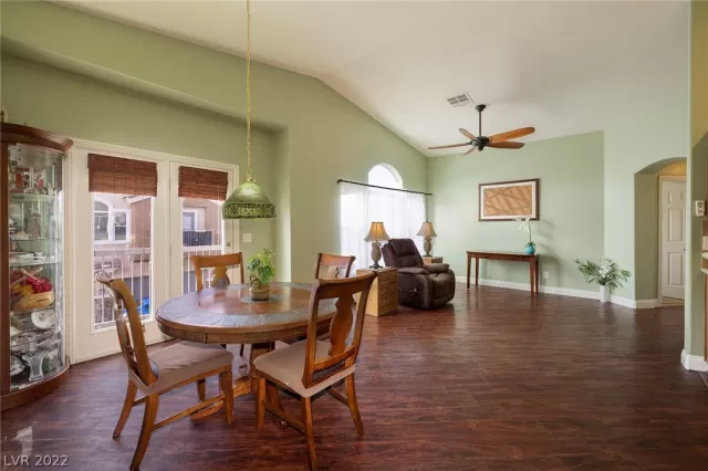 MLS: 2392498 Condo For Sale