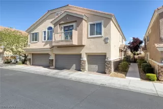 Photo #1: 2392498 Listing