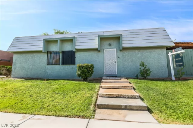 MLS: 2392505 Condo For Sale