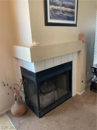 Photo #4: 2392518 Listing