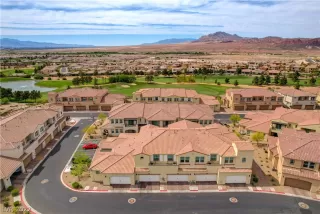 Photo #1: 2392537 Listing 