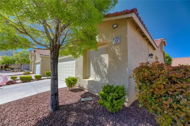 MLS: 2392555 Condo For Sale