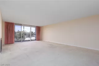 Photo #2: 2392566 Listing