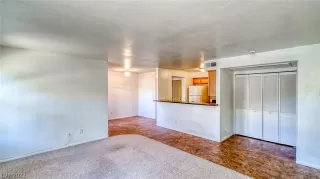 Photo #4: 2392584 Listing 