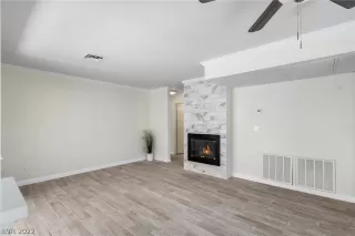 Photo #1: 2392594 Listing 