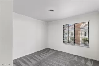 Photo #4: 2392594 Listing 