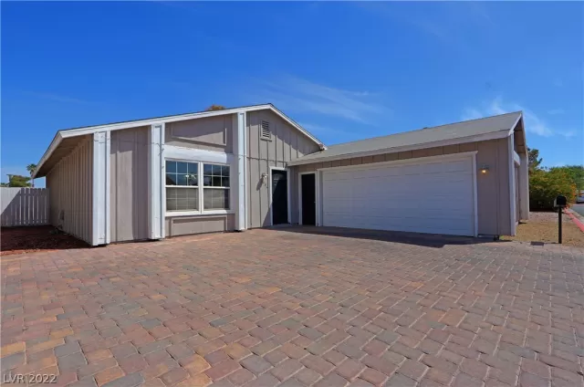 MLS: 2392597 Condo For Sale