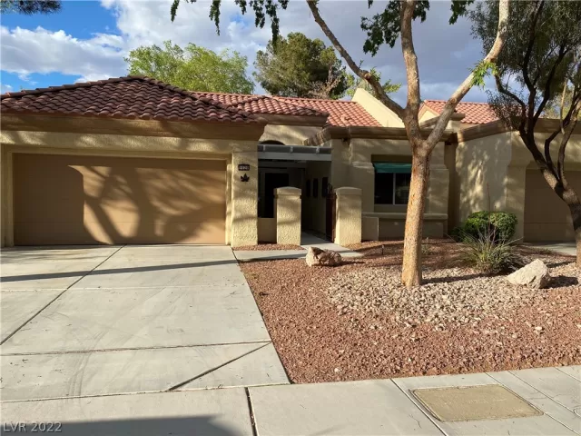 MLS: 2392642 Condo For Sale