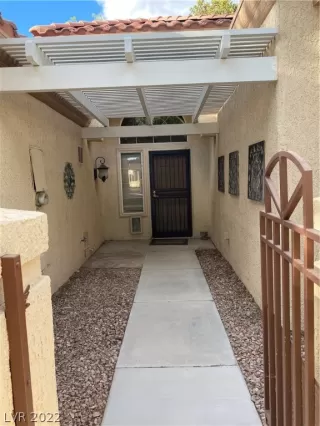 Photo #6: 2392642 Listing 