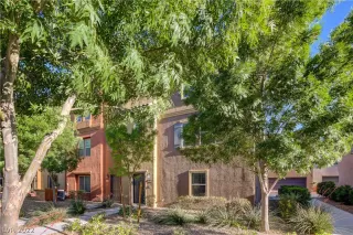 Photo #2: 2392662 Listing