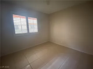 Photo #5: 2392667 Listing 